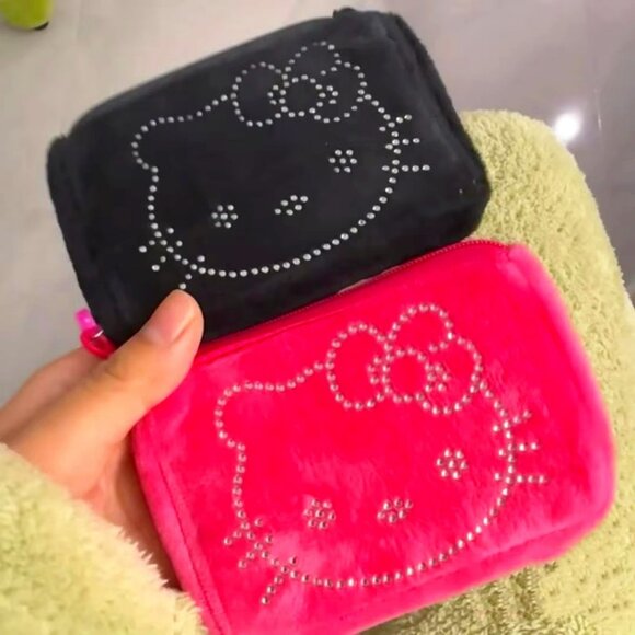 Hello Kitty Japan Plush Velvet Card Holder Coin Bag w Zipper & Key Holder Bling - Picture 2 of 4